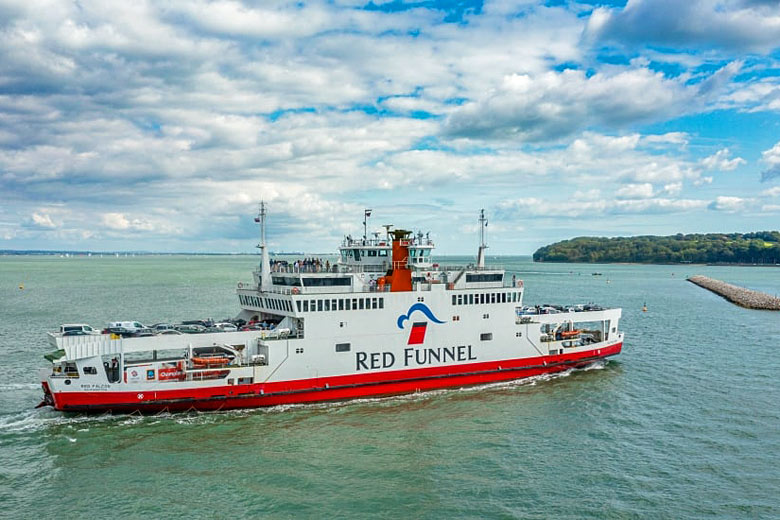 Red Falcon approaching Cowes Harbour, Isle of Wight